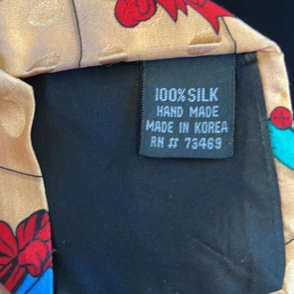 Disney Store Micky Mouse in Santa’s Workshop Silk Neck Tie - Picture 7 of 12